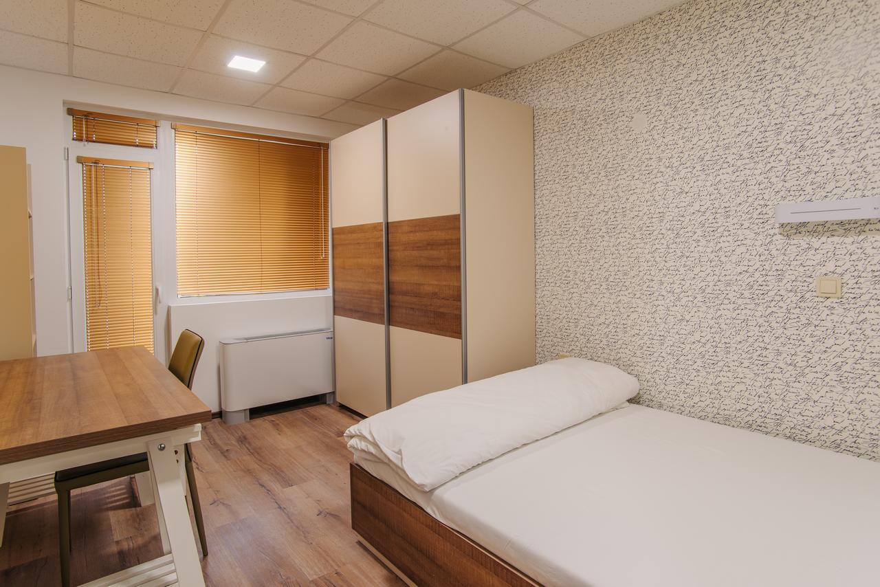 Pansion Storgozia Aparthotel Pleven Luaran gambar