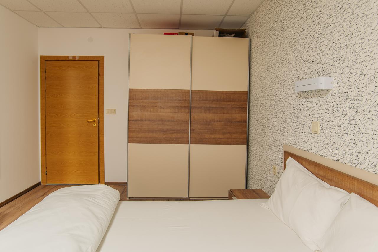 Pansion Storgozia Aparthotel Pleven Luaran gambar