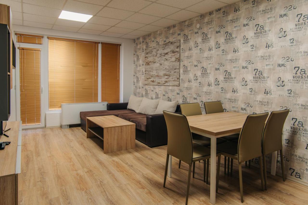 Pansion Storgozia Aparthotel Pleven Luaran gambar