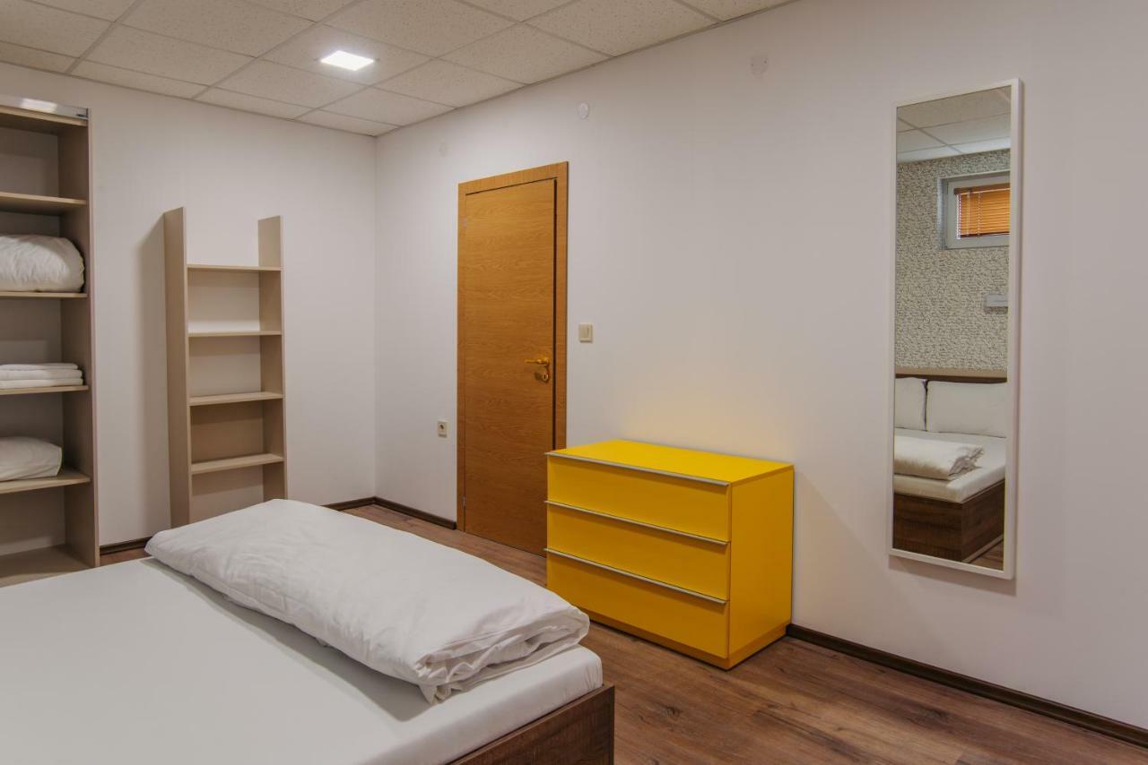 Pansion Storgozia Aparthotel Pleven Luaran gambar